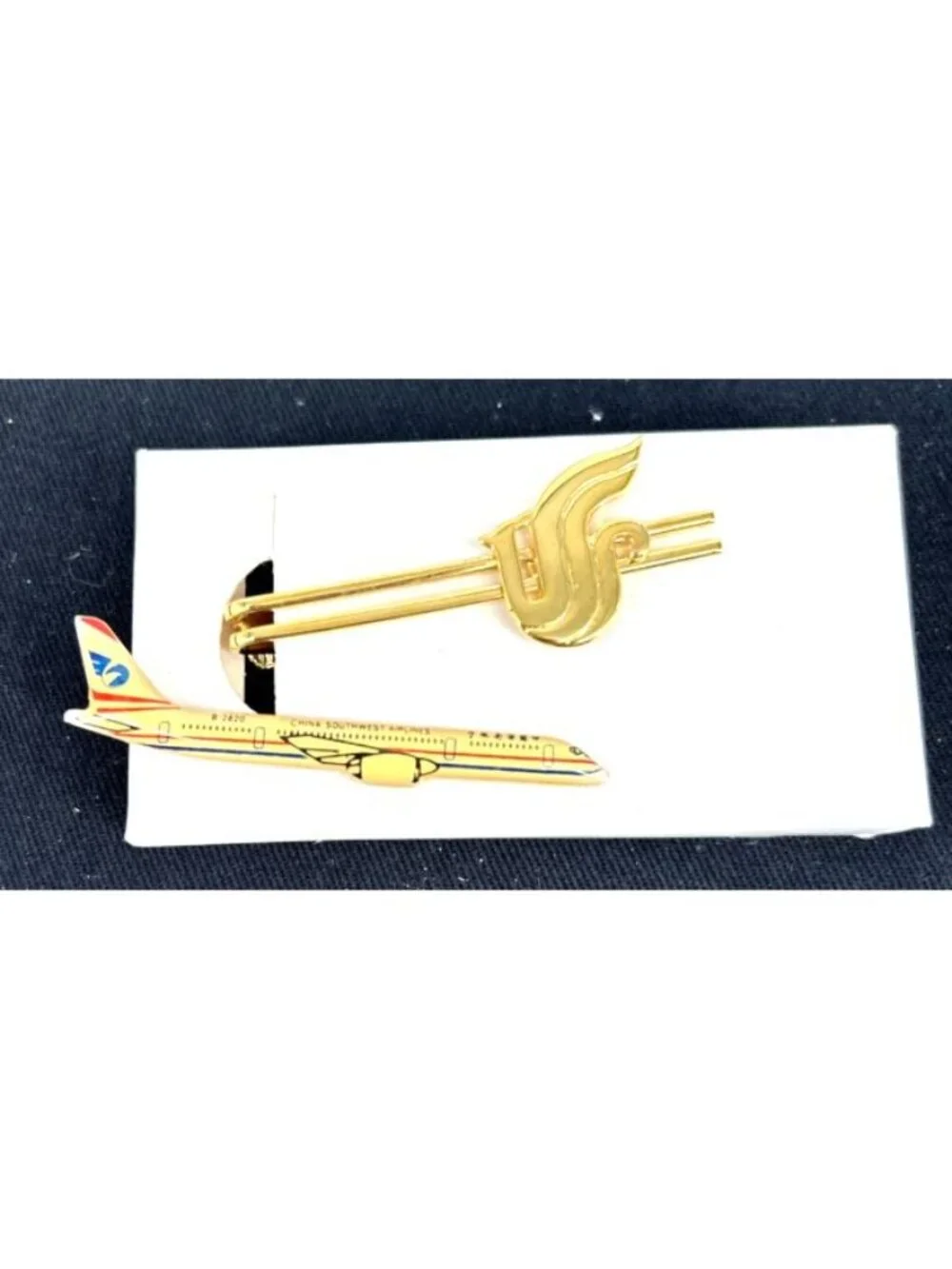Air China Tie Clips Logo on original card Airline Issue Vtg